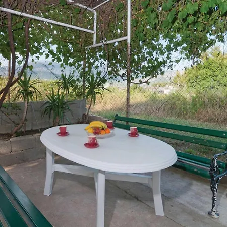 Tomi St - Two Bedroom With Balcony A3 Apartament *